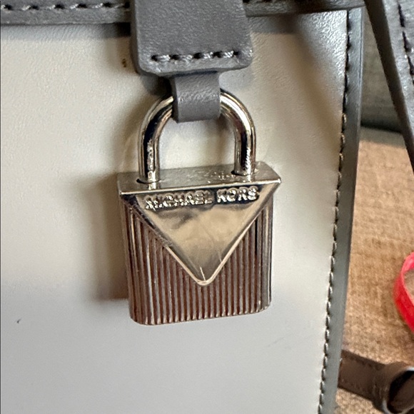 Michael Kors Tatiana Medium Leather Satchel 12.5”x9”x5”Preloved - Picture 12 of 17